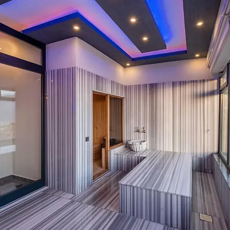 Hotel Nisa 4*