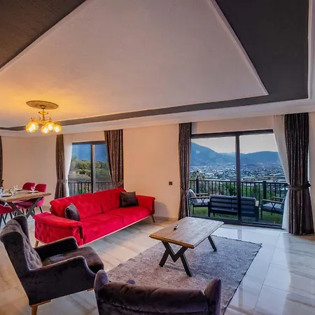 Nisa Hotel 4*